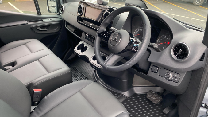Mercedes-Benz Sprinter 315Cdi L3 Diesel Rwd 3.5t H2 Pro Van 9G-Tronic - Image 3
